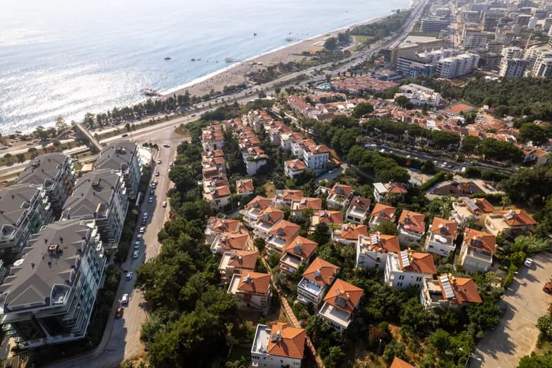 4+3 Detached Villa 350 M from the Sea in Alanya Kargıcak — photo 1