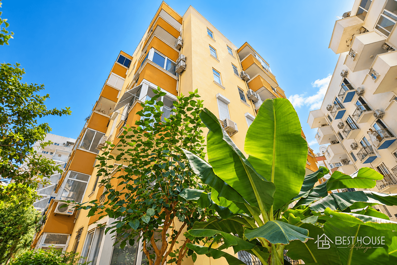 Furnished 2+1 Apartment Near the Sea in Alanya Tosmur