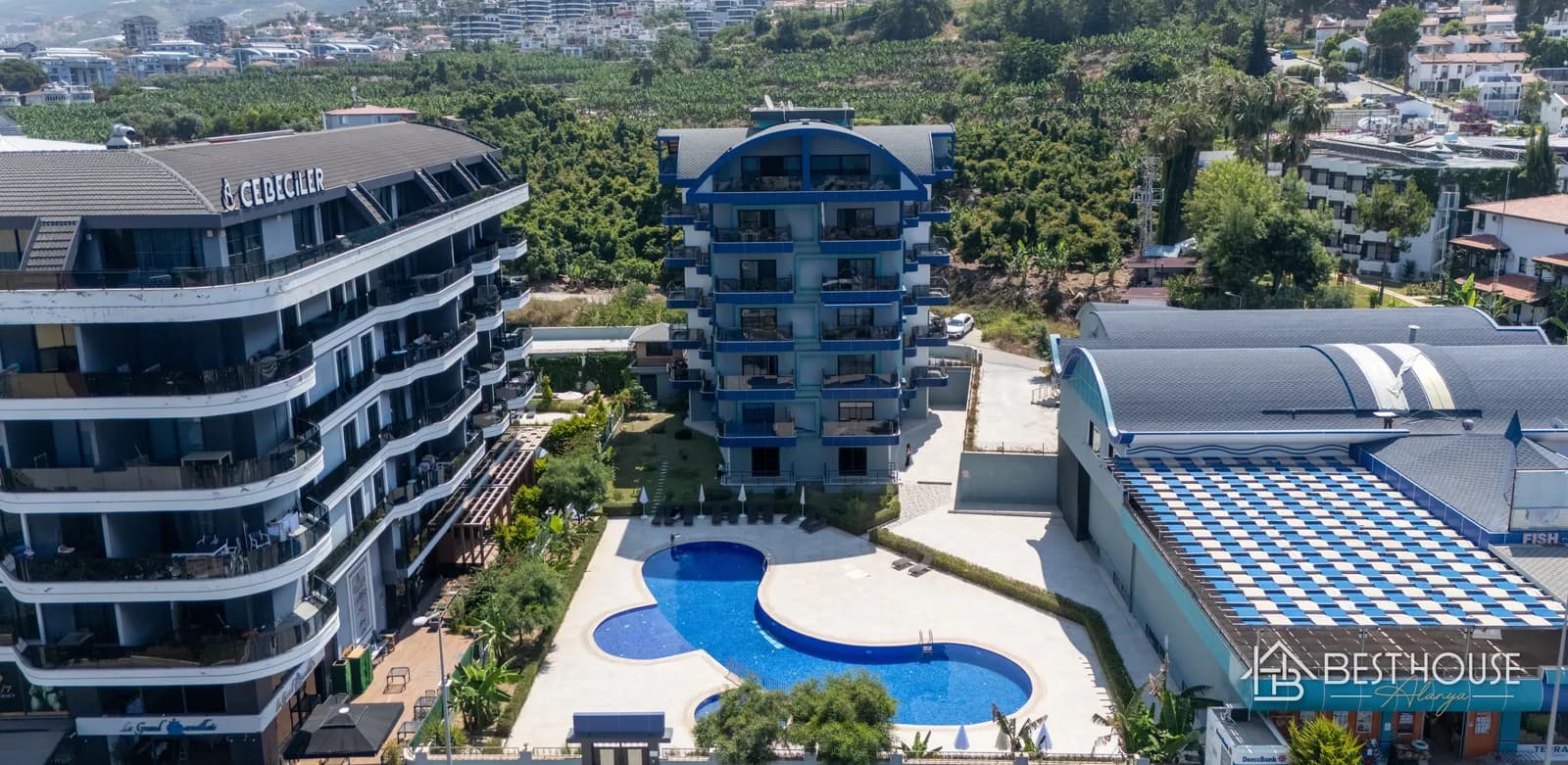 First-Line 1+1 Apartment Near the Sea in Alanya Kargıcak