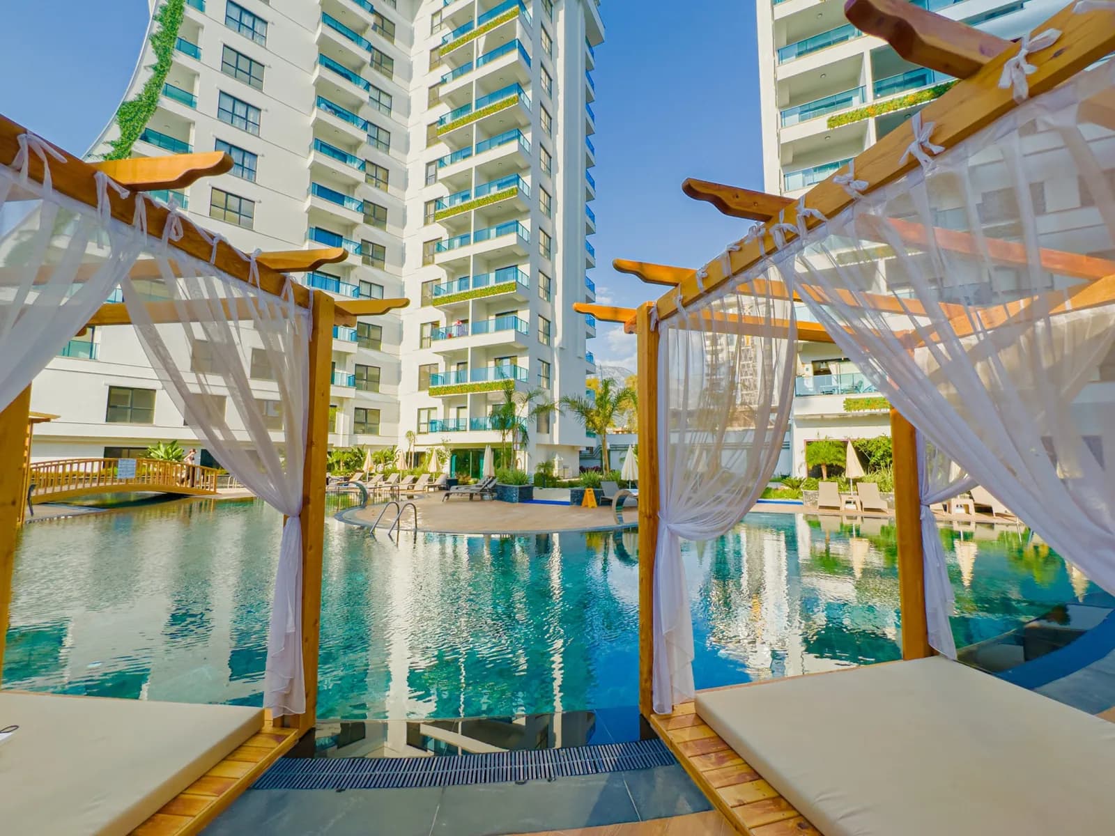 Brand-New 1+1 Apartment in Alanya Mahmutlar — photo 1