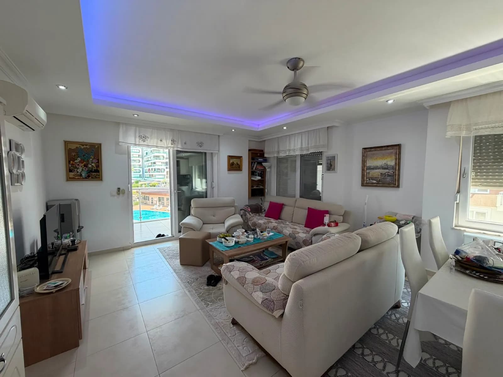 Luxury Furnished Pool View 2+1 Apartment in Alanya Avsallar — photo 1
