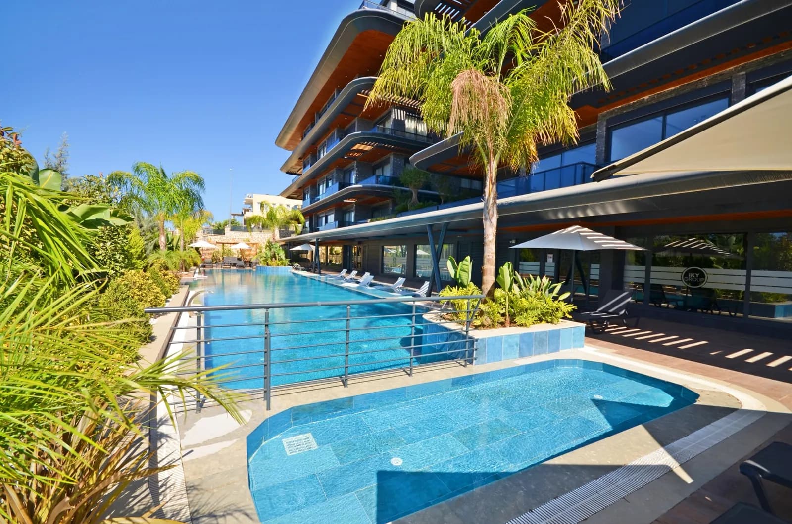 Pool View 2+1 Apartment in Alanya Hasbahçe — photo 1